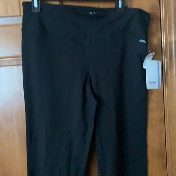 New Jockey Spirt Work Out Womens Pants L NWT - Picture 1 of 4